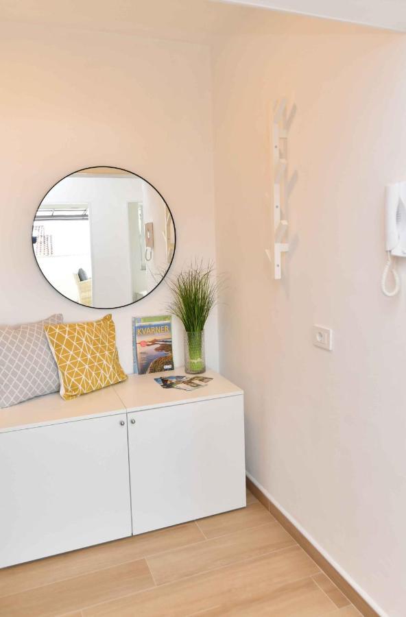 Apartman Leona ลอฟราน ภายนอก รูปภาพ