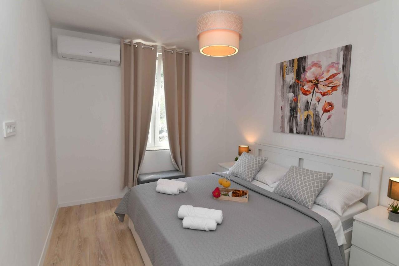 Apartman Leona ลอฟราน ภายนอก รูปภาพ