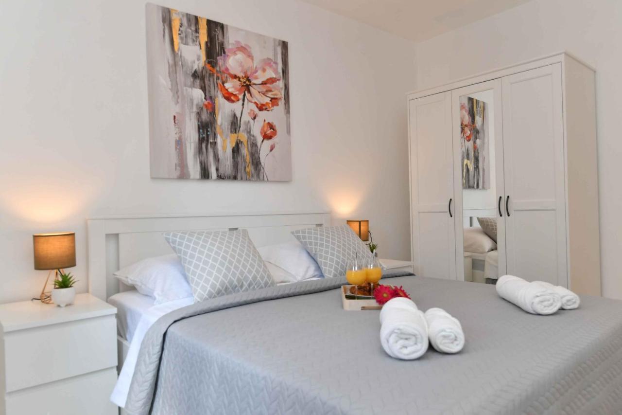 Apartman Leona ลอฟราน ภายนอก รูปภาพ